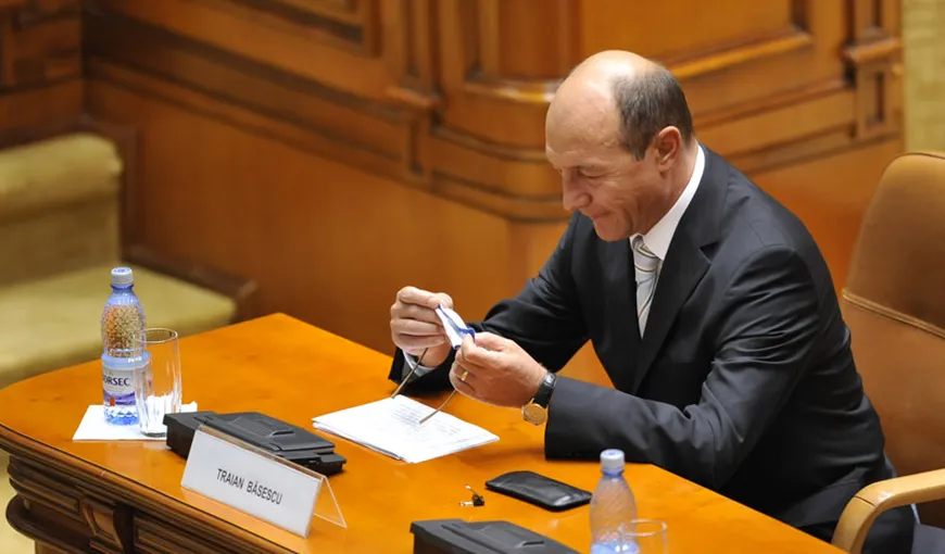 Băsescu i-a scris lui Ponta referitor la cei 4 miniştri acuzaţi de ANI: Vizam şi o remaniere VIDEO