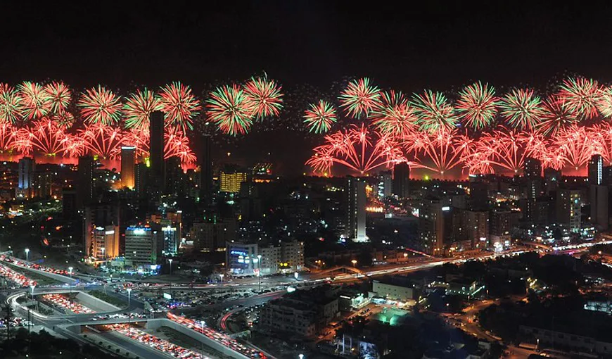 Kuweitul, în Cartea Recordurilor, cu cel mai mare foc de artificii din lume VIDEO