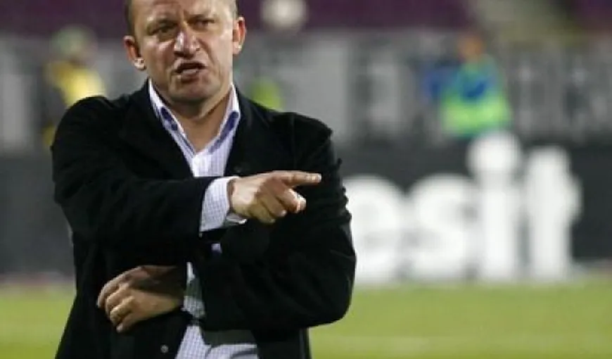 Dorinel Munteanu va fi noul antrenor al lui Dinamo. Fanii „câinilor” au protestat cu petarde