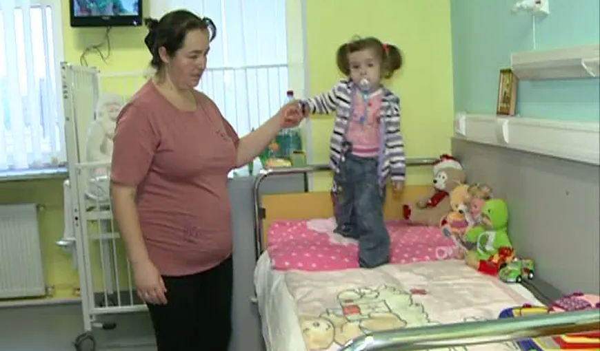 Povestea incredibilă a unei mame care a cerut cetăţenie română pentru a-şi opera copilul VIDEO