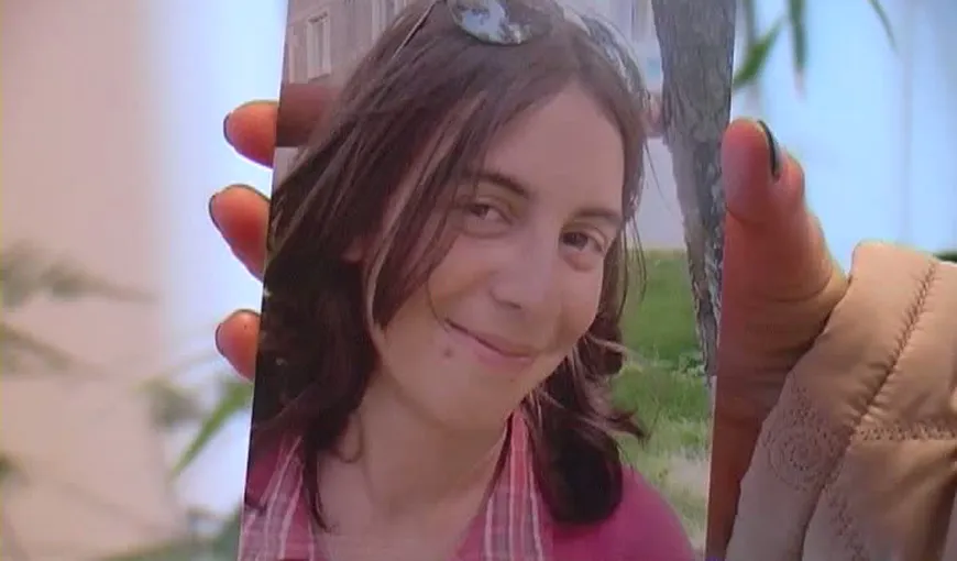 O familie din Arad este îngrozită. Fiica a fugit de-acasă, cu un tânăr bolnav de SIDA