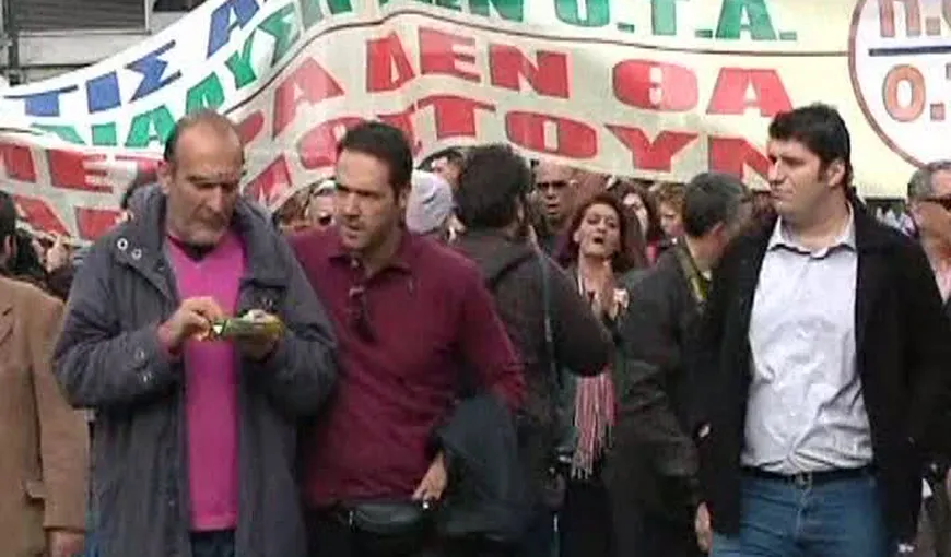 Proteste pe ritm de fanfară, împotriva concedierilor, în Grecia VIDEO