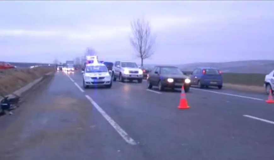 Accident în Cluj: Nouă persoane, rănite după ce microbuzul în care se aflau a ajuns într-un şanţ