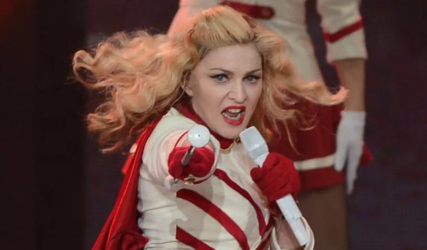 Madonna reclamată de 650 de fani la Protecţia Consumatorilor