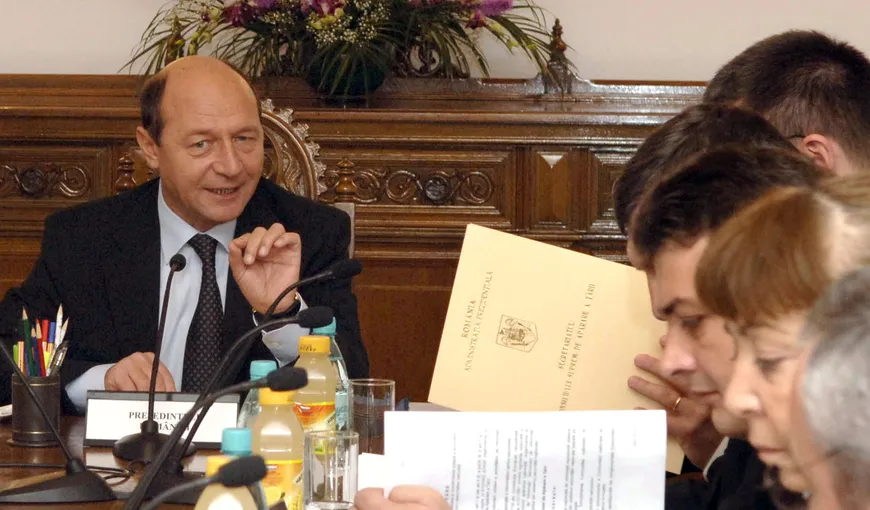 Mesajul lui Băsescu de la Cotroceni, cu jumătate de oră înainte de încheierea votului