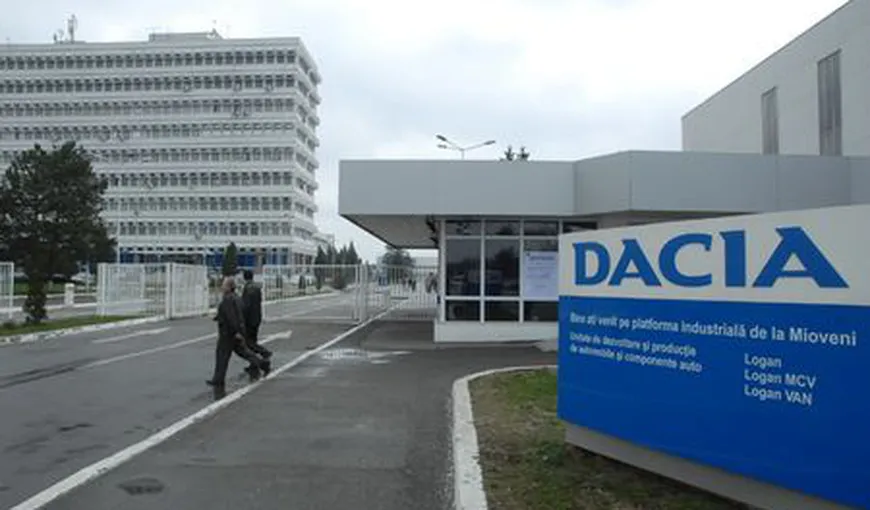 Angajaţii Uzinei Dacia au oprit lucrul, nemulţumiţi că vor avea două zile de concediu fără plată