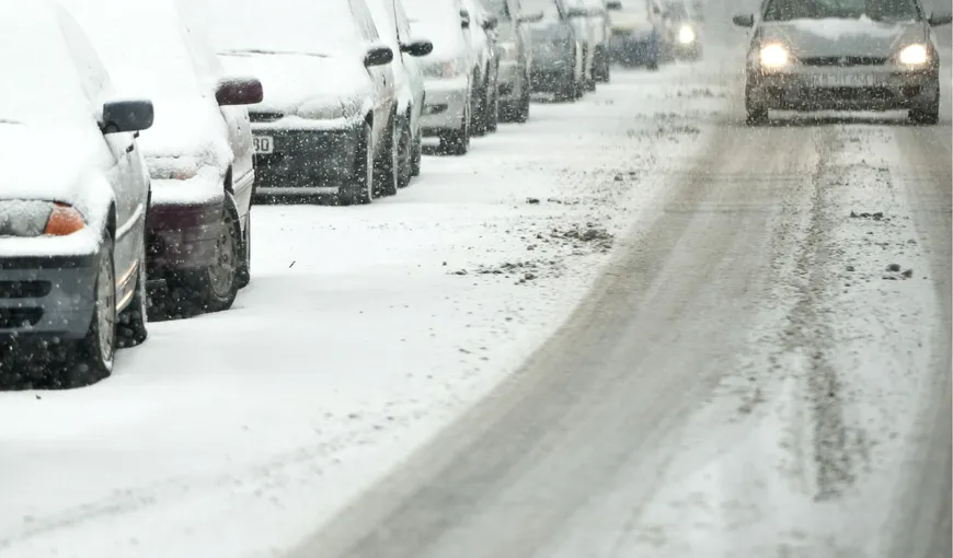 CURSURI SUSPENDATE. Toate şcolile din Timiş şi Suceava vor fi ÎNCHISE LUNI din cauza zăpezii VIDEO