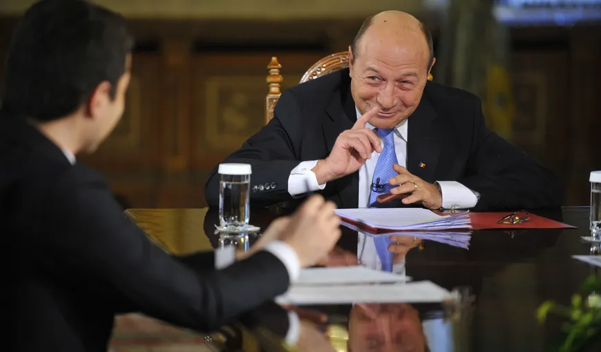 Băsescu, despre revenirea în fruntea PDL: Când nu găsesc soluţie, tot la bătrânul Băsescu se gândesc