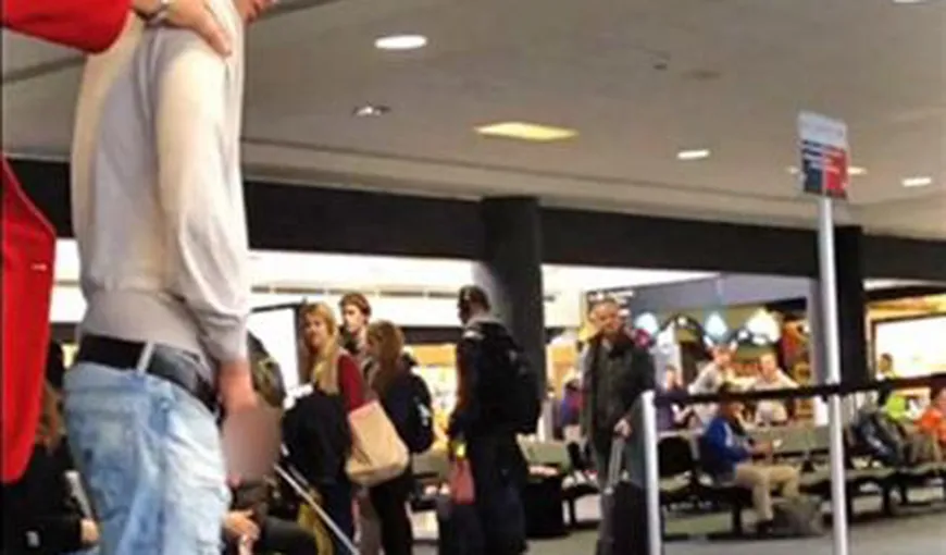 Imagini incredibile: Un actor din „Twilight” şi-a făcut nevoile în mijlocul aeroportului VIDEO