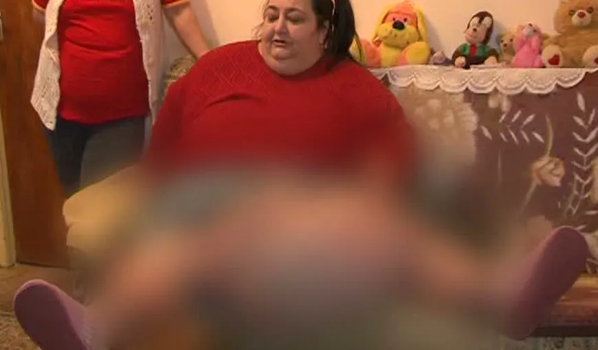 O femeie din Argeş trăieşte cu o tumoră de 50 de kilograme VIDEO