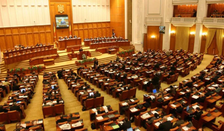 Parlamentarii au votat mărirea pensiilor
