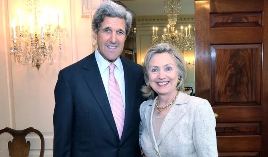 Hillary Clinton, cel mai „umblat” secretar de stat din istoria SUA, îi predă ştafeta lui John Kerry