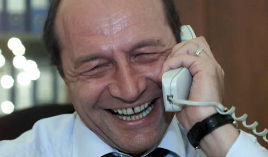 Întâiul telefon al ţării. Aveţi numărul lui Băsescu? Crin: „Nu.” Zgonea: „Uite!” Ce spun miniştrii