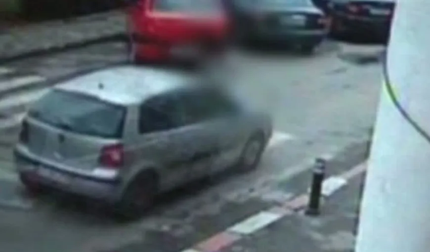 Copil lovit de maşină pe trecerea de pietoni, la Târgu Jiu VIDEO