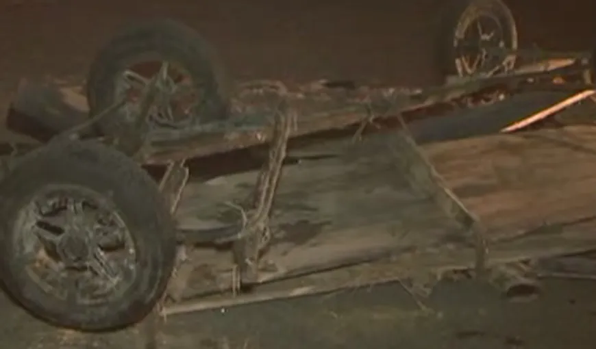 Suceava: O căruţă a fost spulberată de o maşină venită de pe contrasens VIDEO