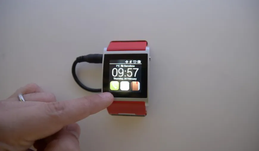 i’m Watch: Ceasul inteligent cu Android de la MWC 2013