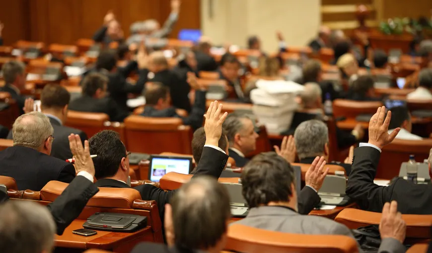 Obiecţiile lui Băsescu la Legea ASF, adoptate parţial la Cameră. Ce nu au admis deputaţii