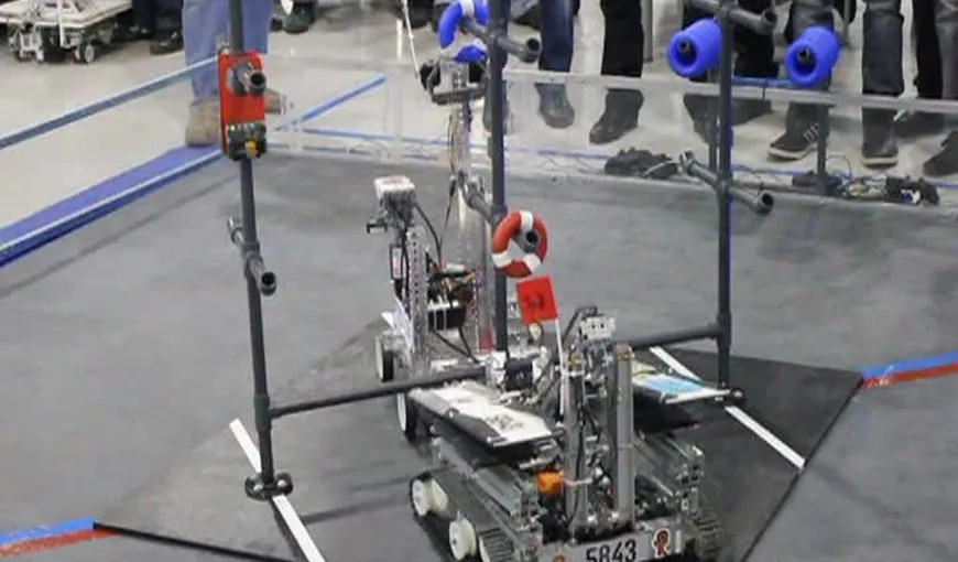 Cinci elevi din Voluntari au câştigat premiul al II-lea la un concurs internaţional de robotică