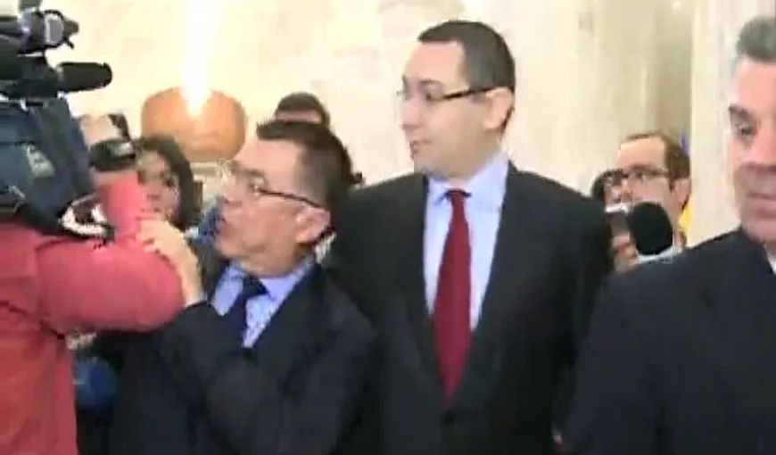Ministrul de interne, „atacat” de presă. Ponta, râzând: Incidentul o să apară în raportul MCV VIDEO
