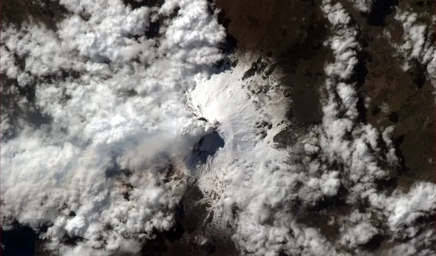 Cum se vede din spaţiu erupţia vulcanului Etna FOTO