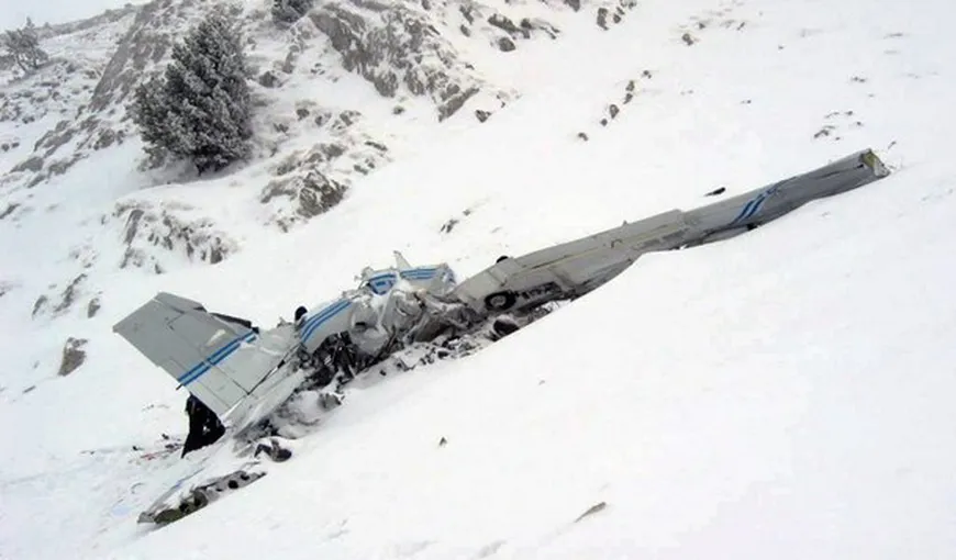 Un avion privat s-a prăbuşit în Alpii Francezi ucigând două persoane şi rănind una
