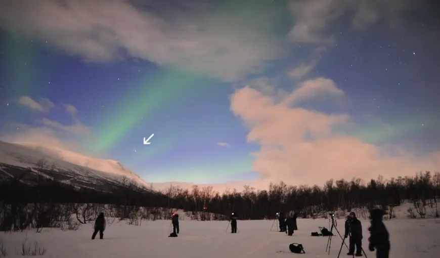 Imagini inedite: Cometa Pan-STARRS, surprinsă alături de aurora boreală VIDEO