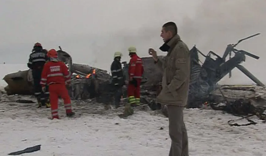 Ceremonie de comemorare pentru militarii morţi în accidentul aviatic de la Bacău VIDEO