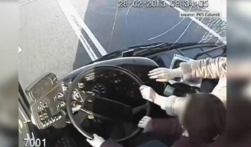 Cum au salvat două femei un autobuz cu pasageri de la o tragedie VIDEO