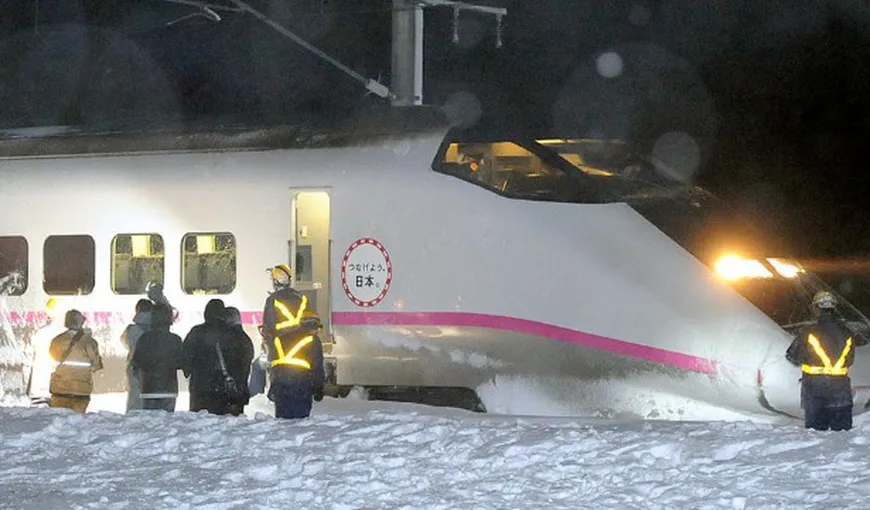 Un tren de mare viteză a deraiat în Japonia. Aproximativ 130 de oameni au fost implicaţi în accident