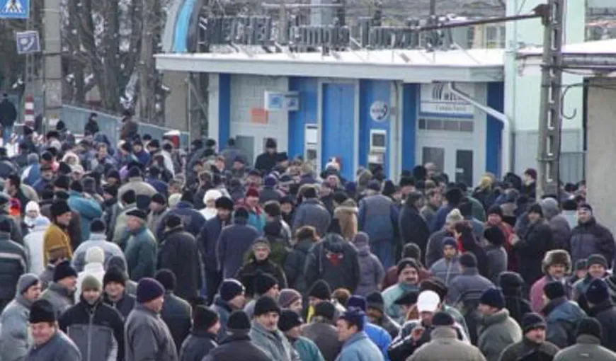 Cluj: Peste 50 de foşti angajaţi ai Mechel protestează faţă de neplata salariilor compensatorii