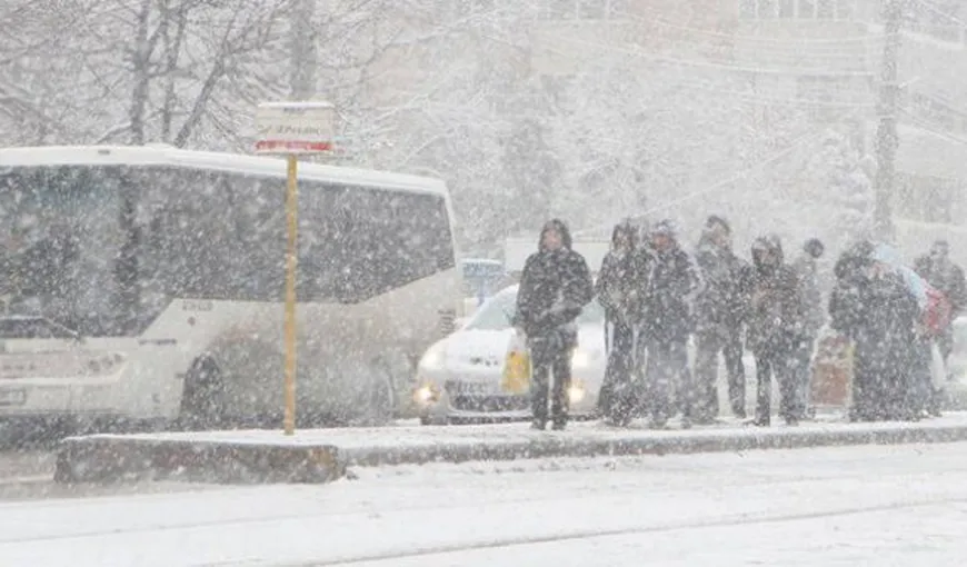 De ce crede Băsescu că s-a dat „COD ROŞU” de zăpadă în Capitală. Paralela cu suspendarea