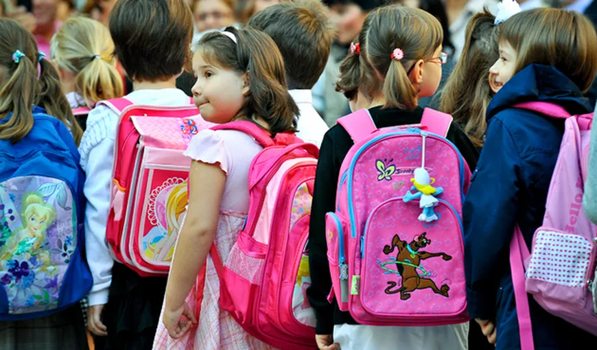 Peste 16.000 de cereri în prima zi de înscriere în învăţământul primar