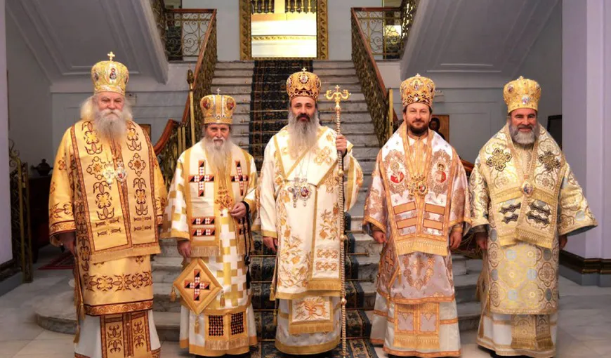 Mitropolia Moldovei cere autorităţilor introducerea lui Dumnezeu în CONSTITUŢIE