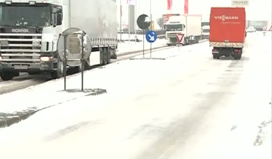 Iarna s-a întors în România: Şcoli închise, circulaţie îngreunată şi localităţi fără curent VIDEO