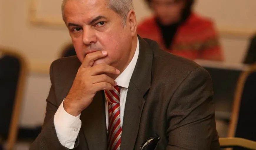 Adrian Năstase, audiat la Parchet în dosarul privind nerespectarea regimului armelor şi muniţiilor