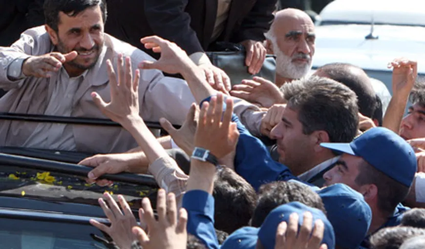 Preşedintele iranian Mahmoud Ahmadinejad a fost cerut în căsătorie de o bătrână