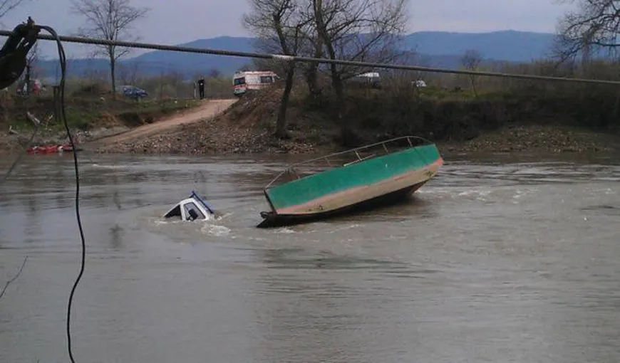 Cadavrul bărbatului căzut cu maşina în râul Mureş a fost găsit după aproape zece zile