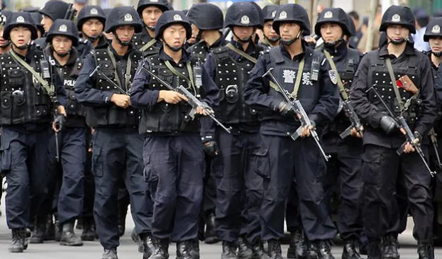 VIOLENŢE ÎN CHINA: Cel puţin 21 de persoane, între care şi poliţişti, şi-au pierdut viaţa
