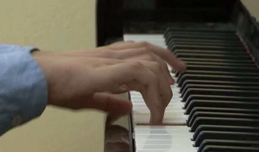 Un pianist de 11 ani uimeşte lumea cu talentul său. Povestea „Micului Mozart” de România VIDEO