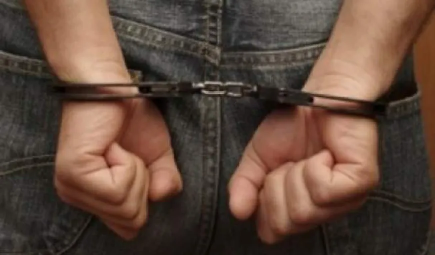 Bărbat suspectat că şi-a violat fiica în vârstă de 12 ani, reţinut la Sibiu