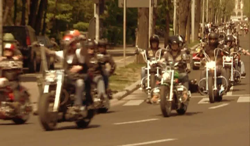 Parada motocicliştilor în Bucureşti VIDEO