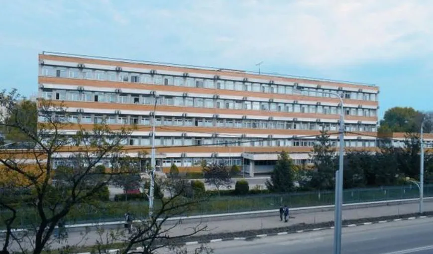 Caz revoltător la Bârlad: O bătrână a murit după ce medicii au uitat un pansament în corpul său