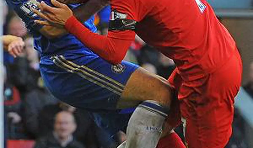 Luis Suarez a comis-o din nou: A MUŞCAT un jucător de la Chelsea