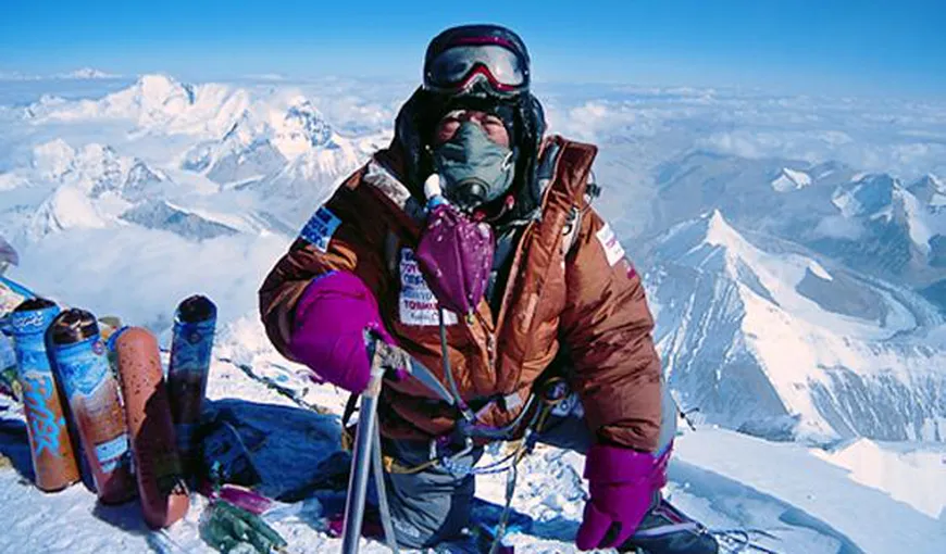 Un japonez de 80 de ani încearcă să escaladeze Everestul pentru a treia oară