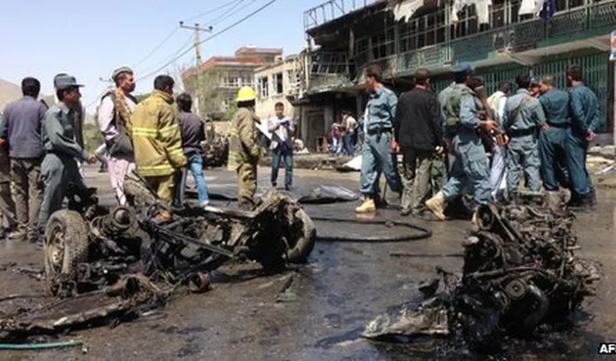 Atentat cu maşină capcană la Kabul: 6 afgani ucişi şi 37 răniţi