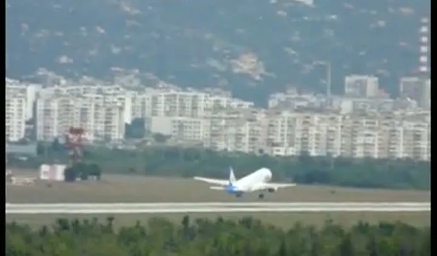 Un avion a ieşit de pe pistă la Varna. Două femei au fost rănite