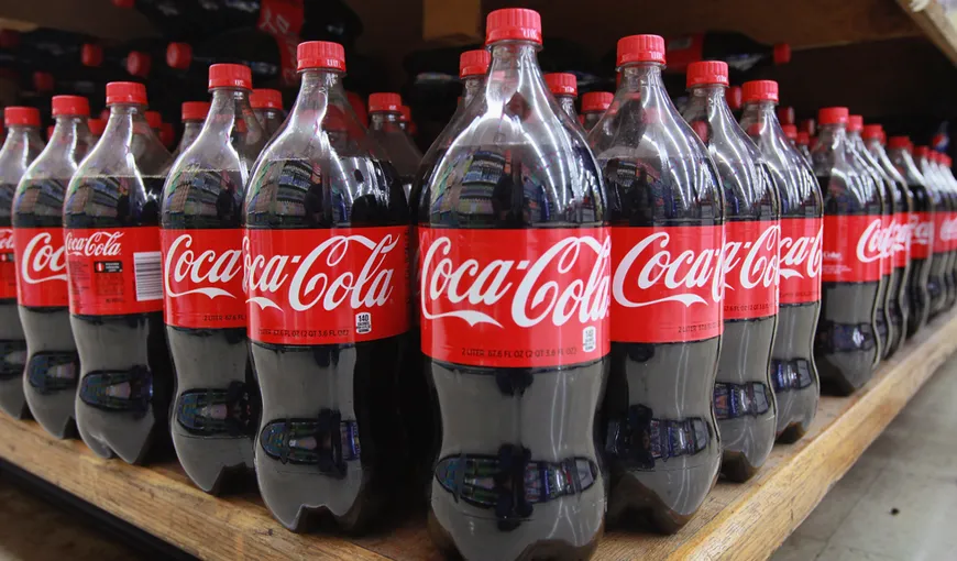 Reţeta „secretă” a băuturii Coca-Cola, scoasă la vânzare pe eBay. Vezi cât costă