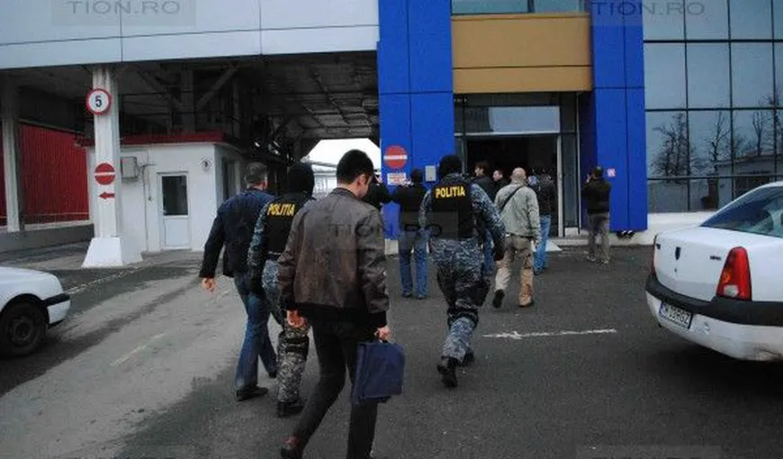 12 membri ai grupărilor Caran, Duduianu şi Vancică au fost reţinuţi de procurori