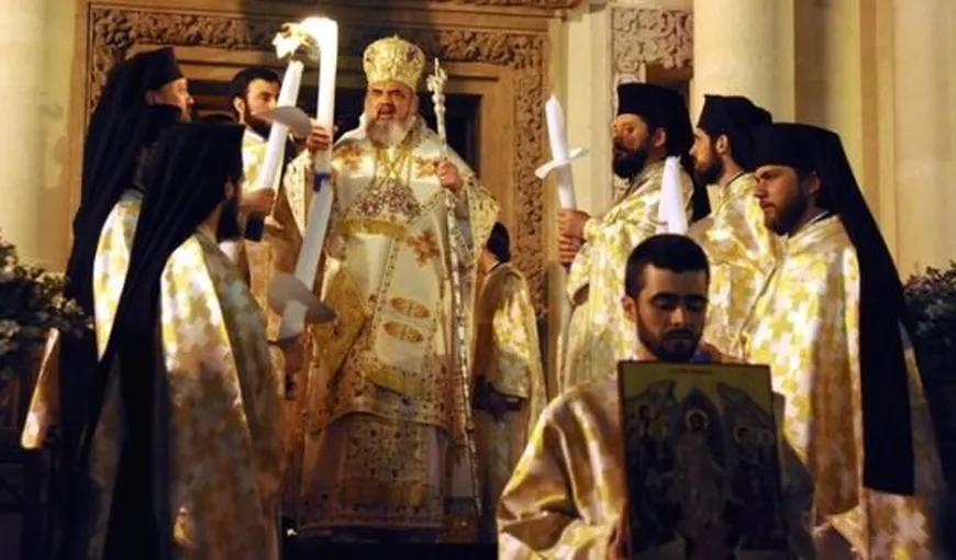 Lumina Sfântă de la Ierusalim a ajuns în România. Tradiţii din noapte de Înviere