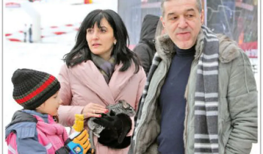 Gigi Becali stă cu ochii pe soţia lui chiar şi din închisoare